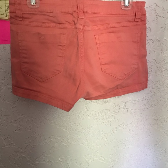 Shorts - Picture 5 of 5